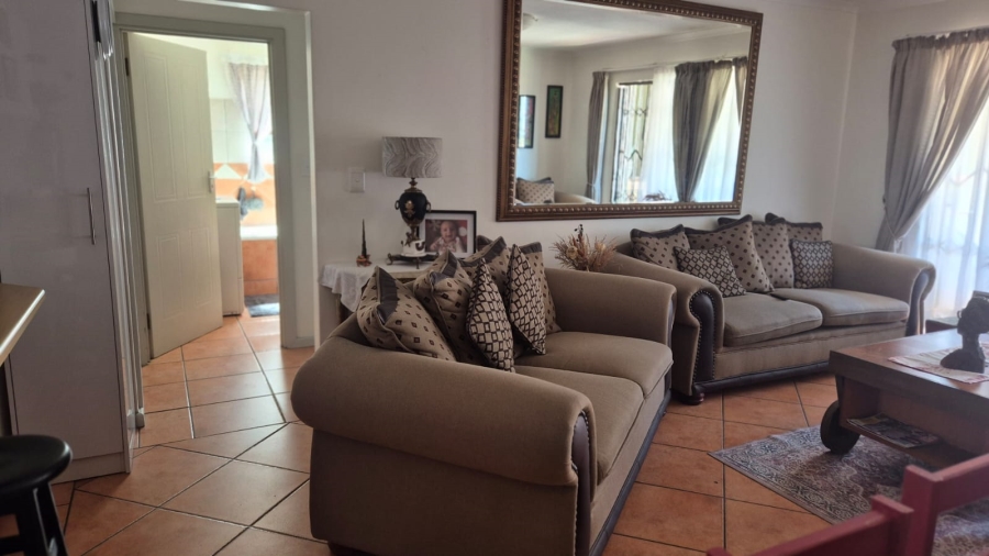 To Let 2 Bedroom Property for Rent in Hartenbos Central Western Cape